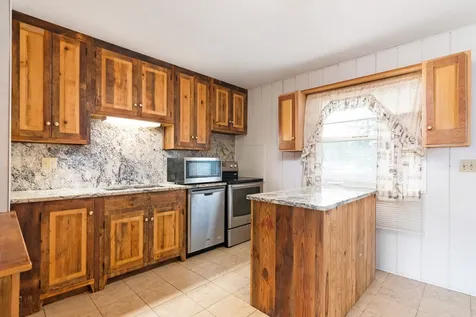18 Woodcrest Circle Milton VT 05468