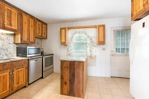 18 Woodcrest Circle Milton VT 05468