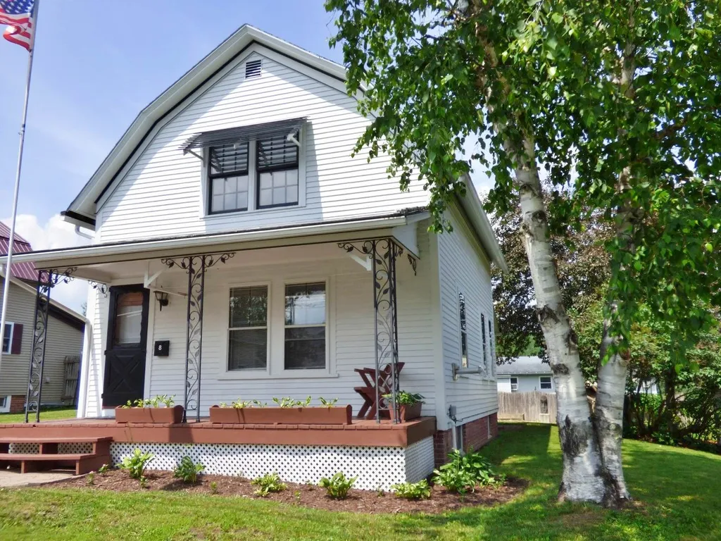 8 Chandler Avenue Orleans VT 05860