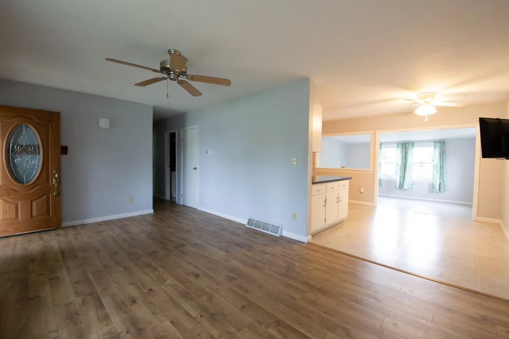8 Sunset Drive Colchester VT 05446