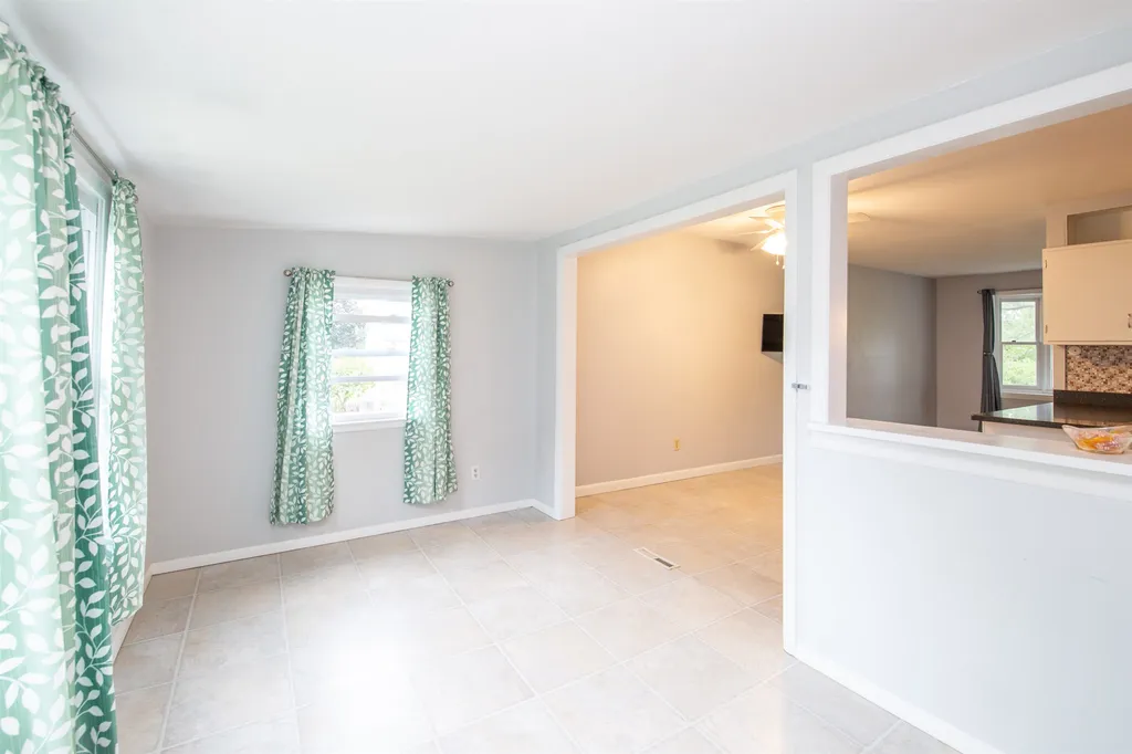 8 Sunset Drive Colchester VT 05446
