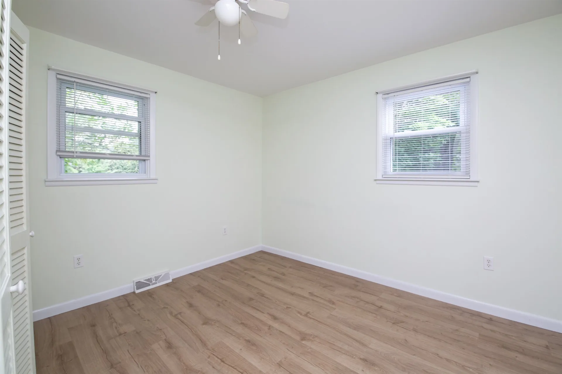 8 Sunset Drive Colchester VT 05446