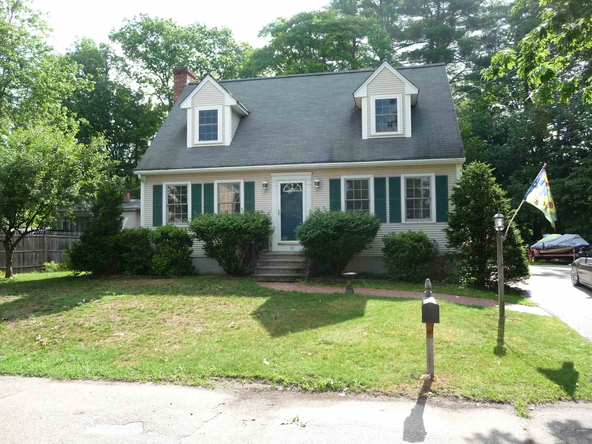 78 Rockwell Street Manchester NH 03103