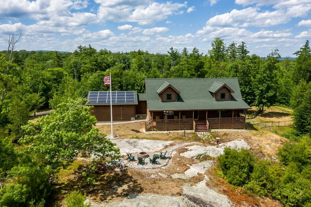 113 Hearthside Drive Barrington NH 03825