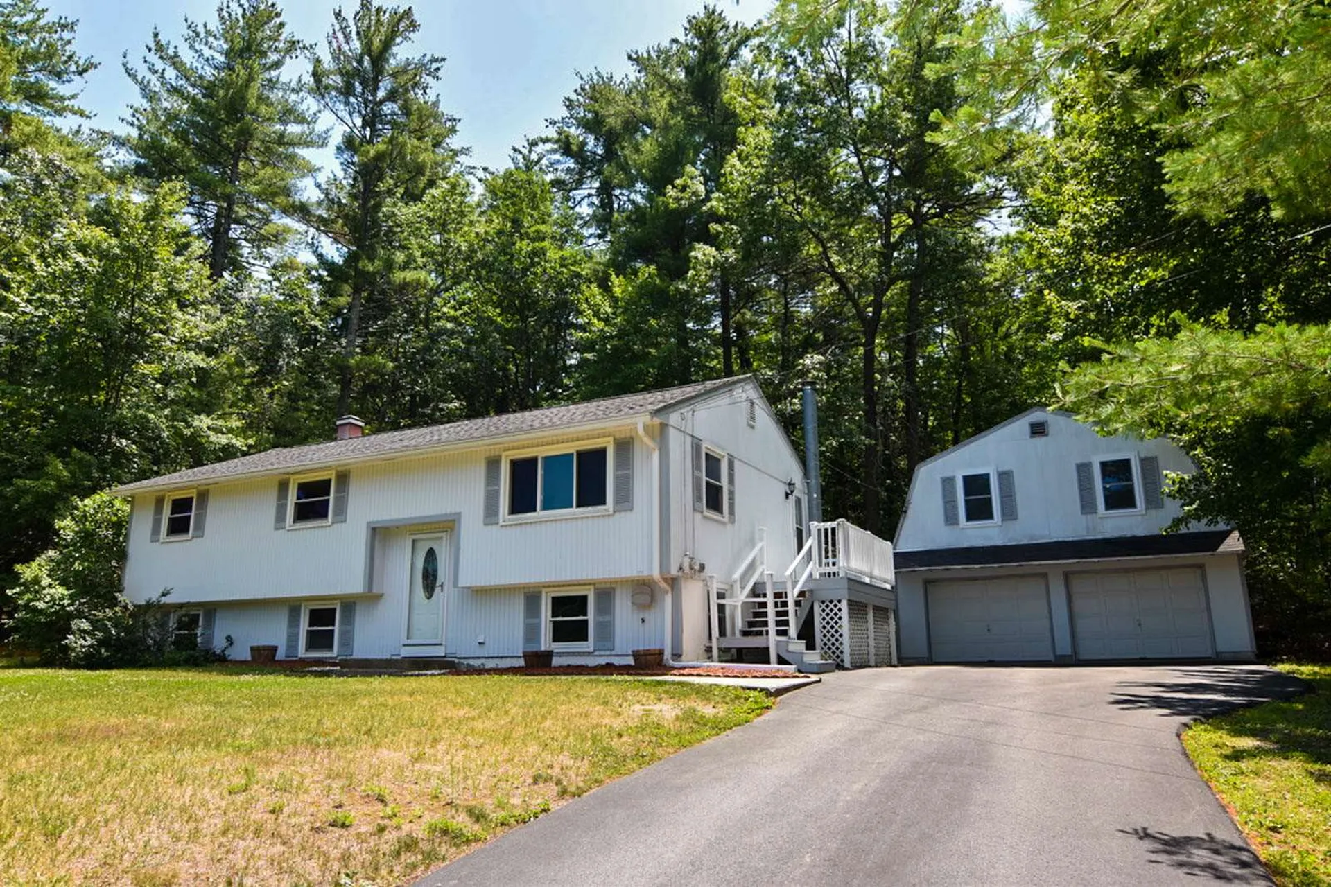 28 Derry Street Merrimack NH 03054