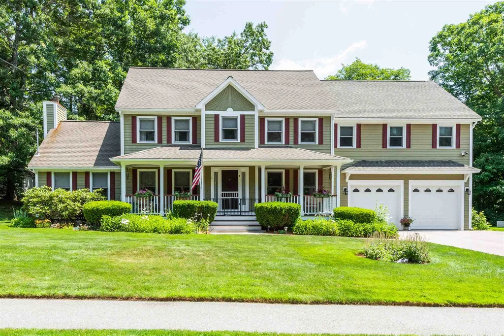 2 Caitlyn Circle Nashua NH 03062