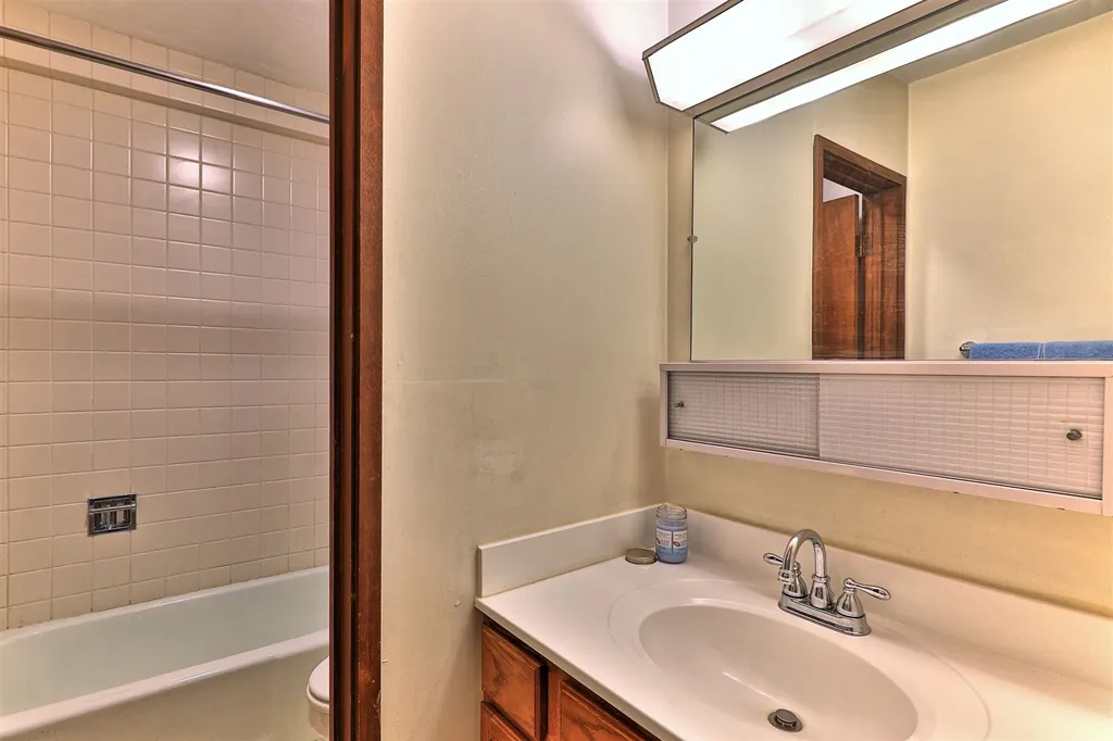 37 Gateway Court Mendon VT 05701