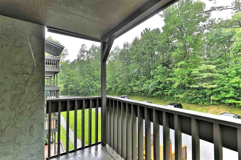 37 Gateway Court Mendon VT 05701