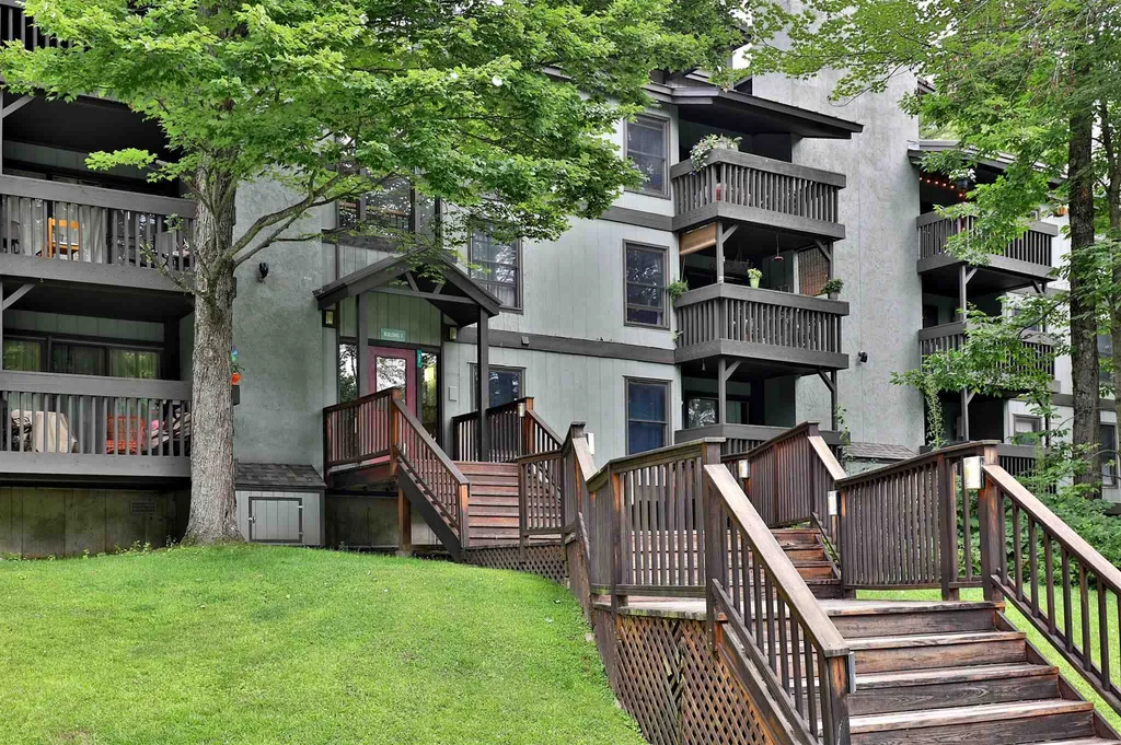 37 Gateway Court Mendon VT 05701