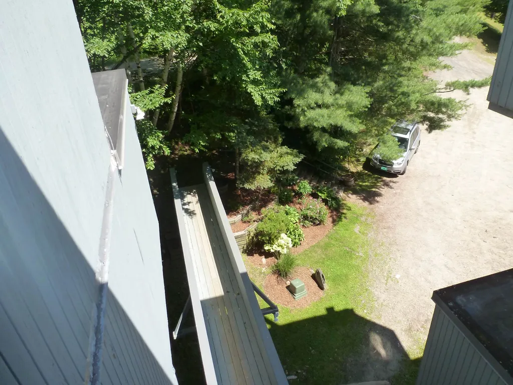 355 Summit Road Warren VT 05674
