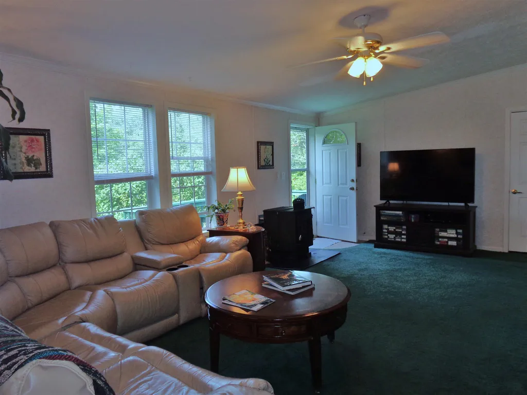 225 Groton Road Hebron NH 03241