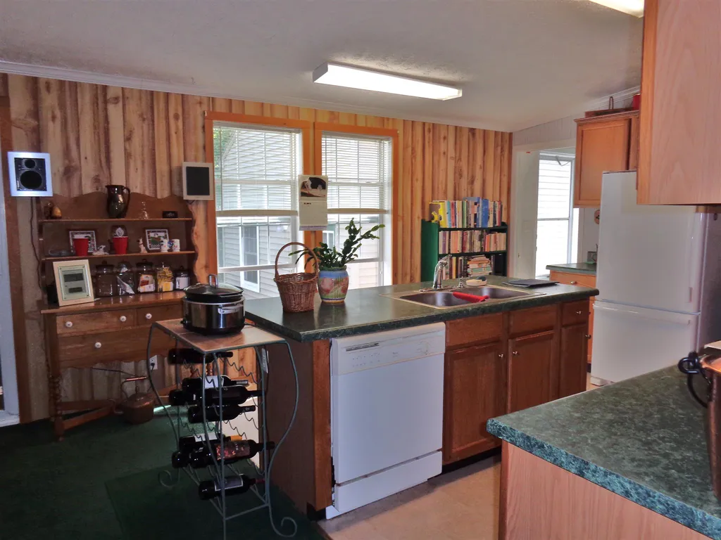 225 Groton Road Hebron NH 03241