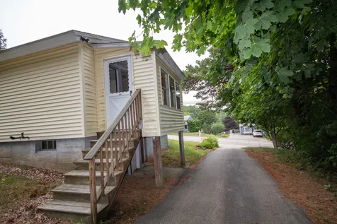 92 Back River Road Dover NH 03820