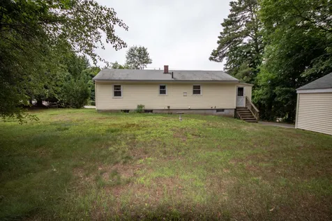 92 Back River Road Dover NH 03820