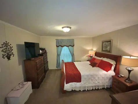 24 Brook Circle Loudon NH 03307