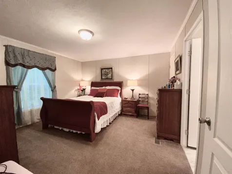 24 Brook Circle Loudon NH 03307