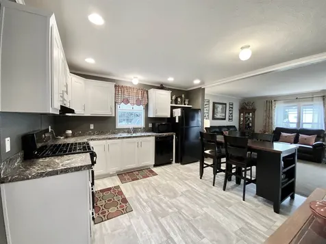 24 Brook Circle Loudon NH 03307