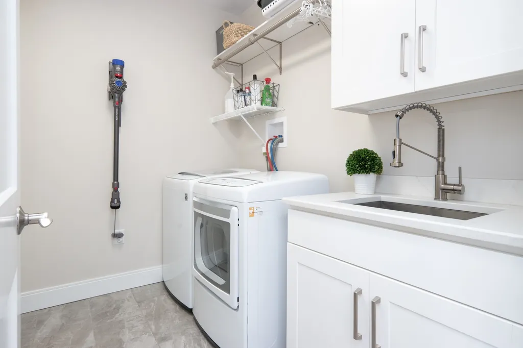 9 Morgan Street Windham NH 03807