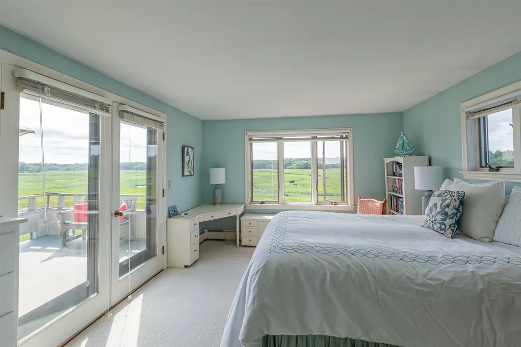 1617 Ocean Boulevard Rye NH 03870