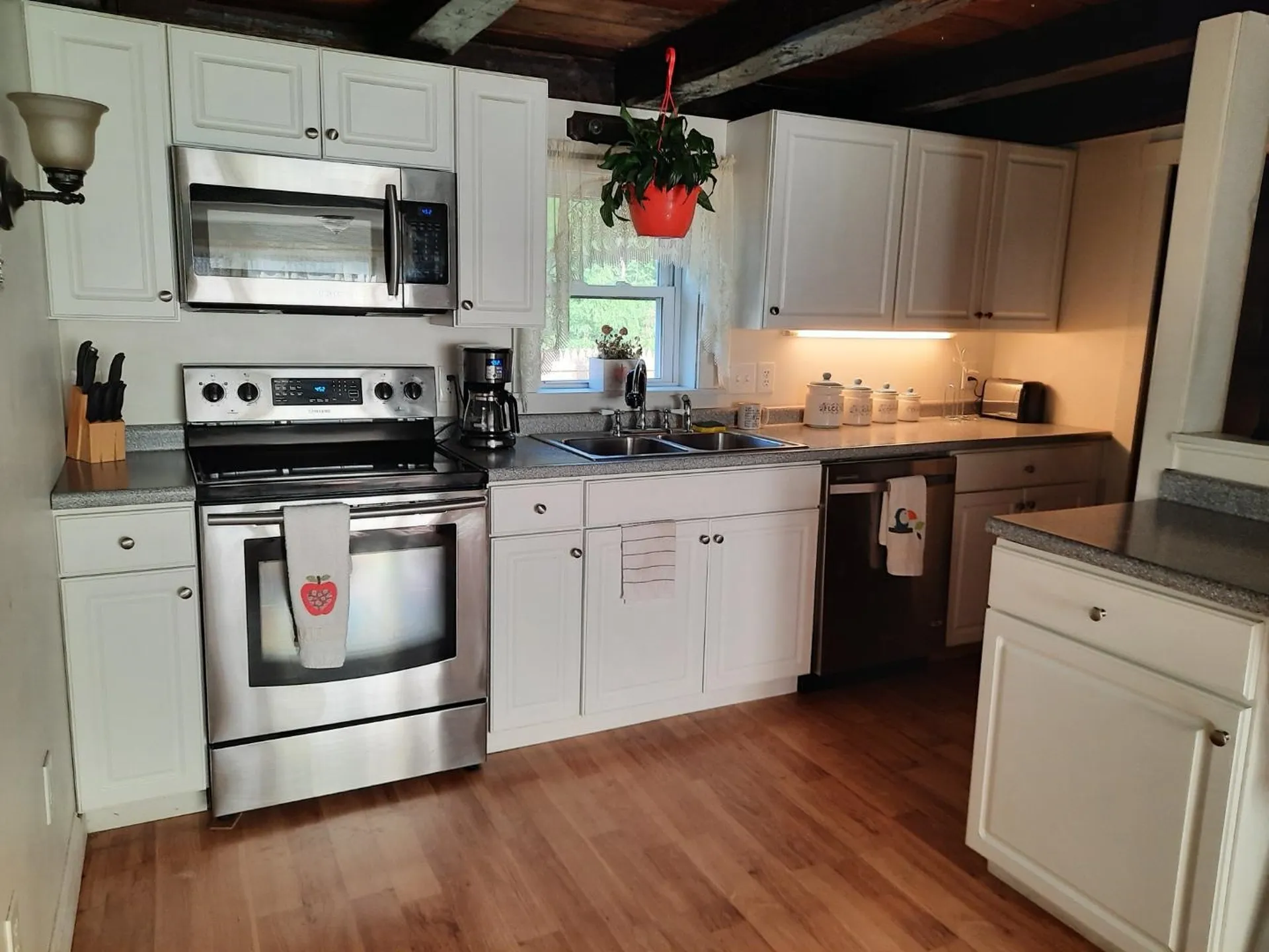 15 Pleasant Street Rochester NH 03867