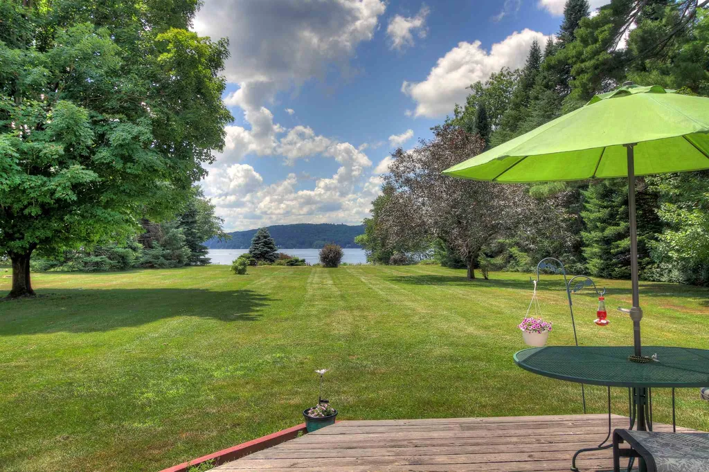 237 Kinni Kinnic Lane Poultney VT 05764