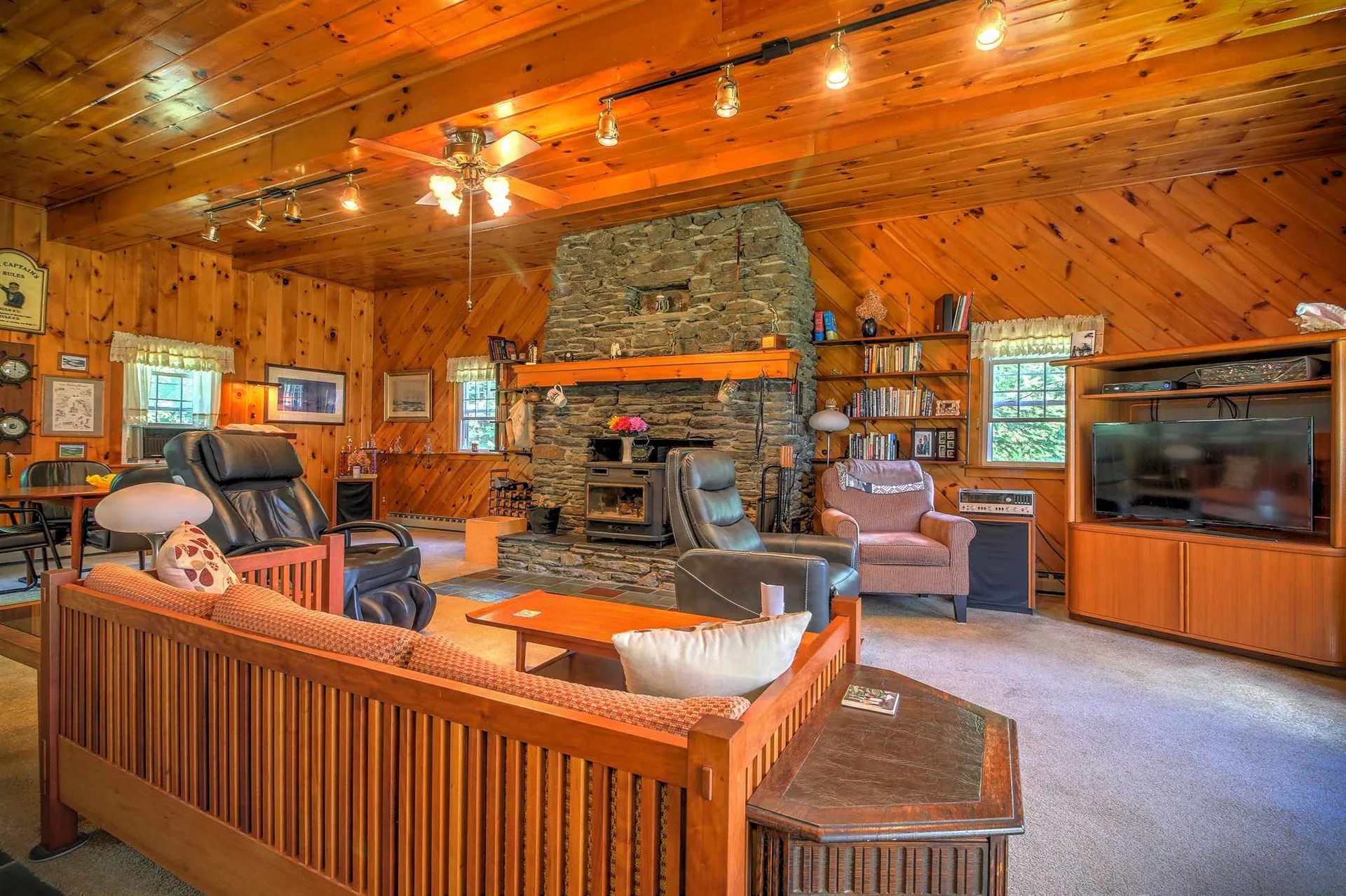 237 Kinni Kinnic Lane Poultney VT 05764