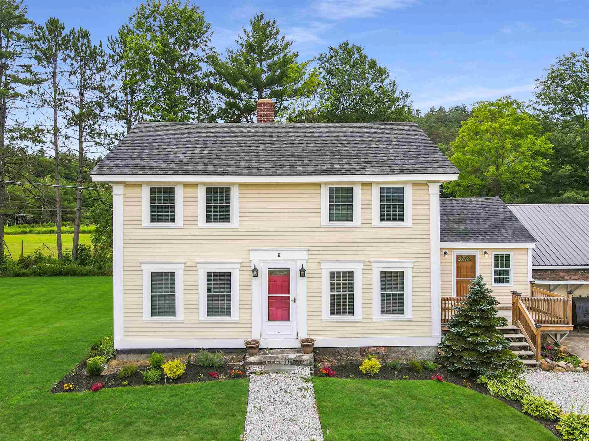 8 River Road Plymouth NH 03264