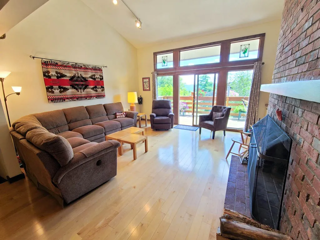 105 Forum Drive Warren VT 05674