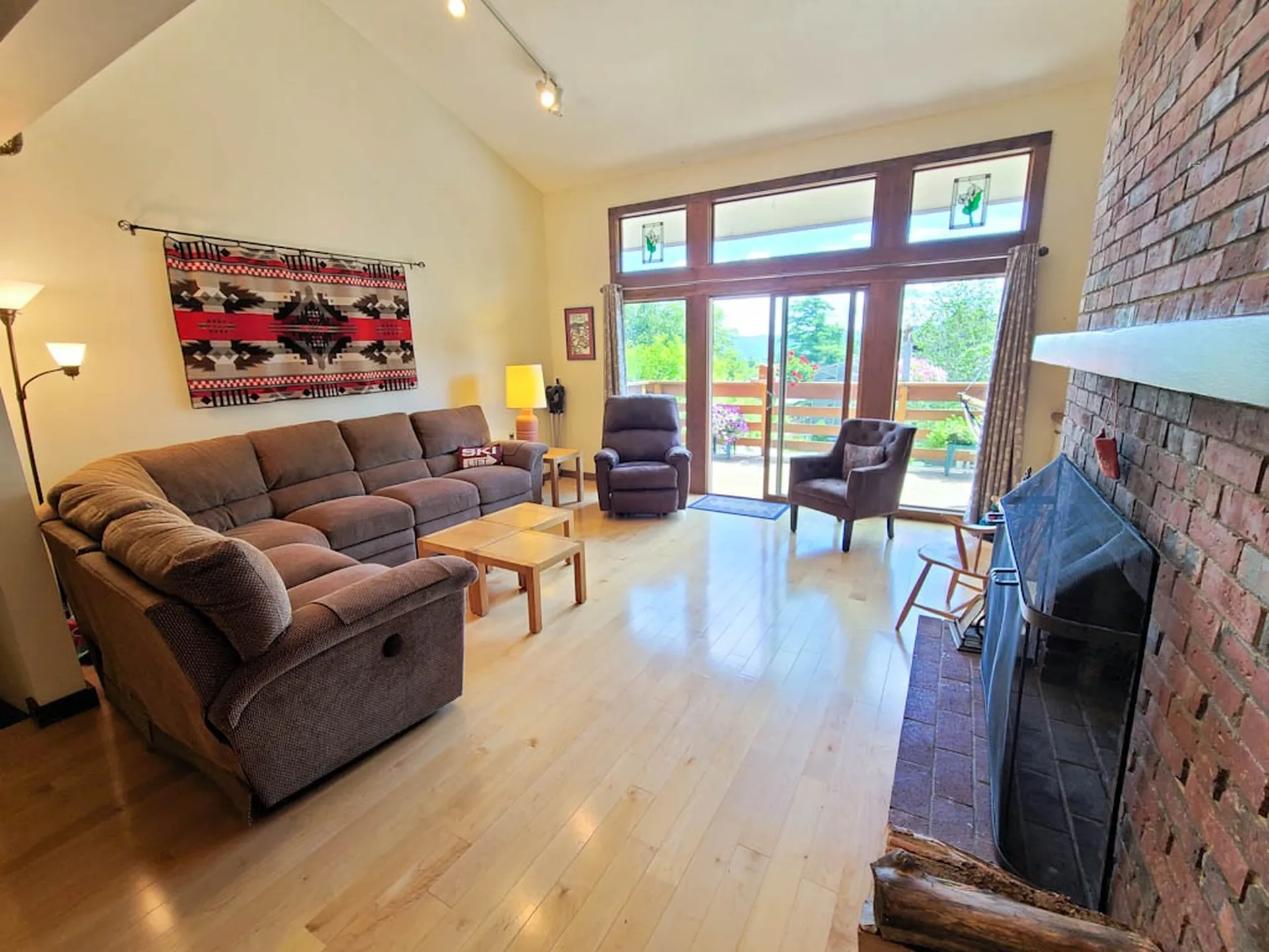 105 Forum Drive Warren VT 05674