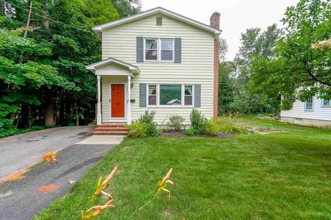 24 Roger Avenue Concord NH 03301
