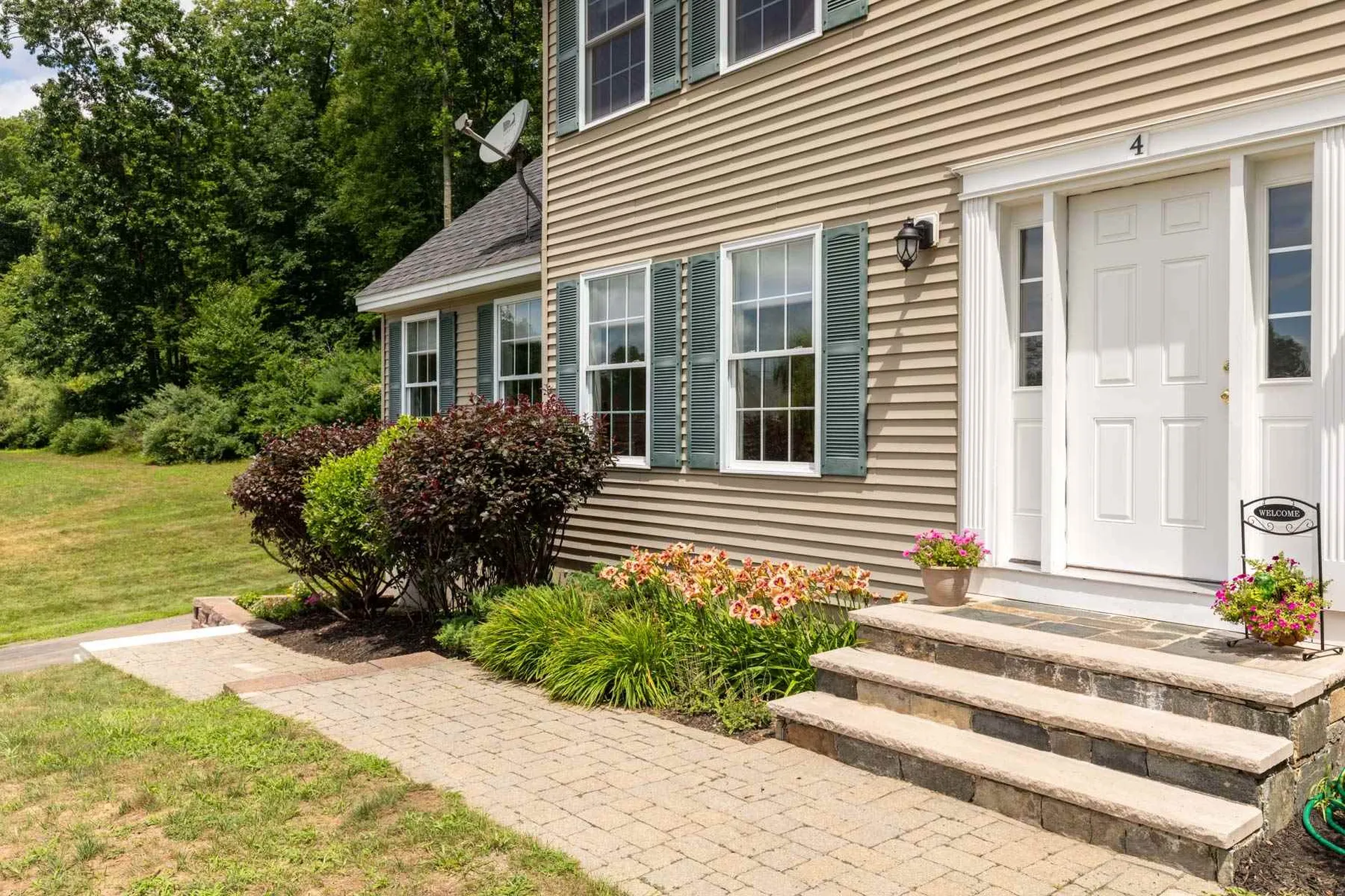 4 Clark Road East Kingston NH 03827