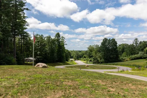 4 Clark Road East Kingston NH 03827