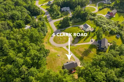 4 Clark Road East Kingston NH 03827