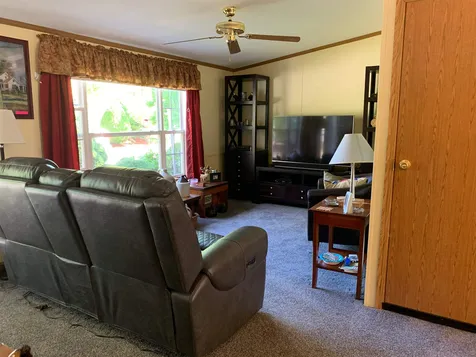 17 Magnolia Lane Belmont NH 03220