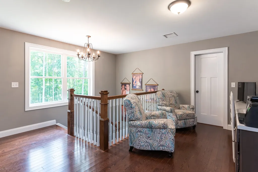 55 Stonehenge Road Londonderry NH 03053