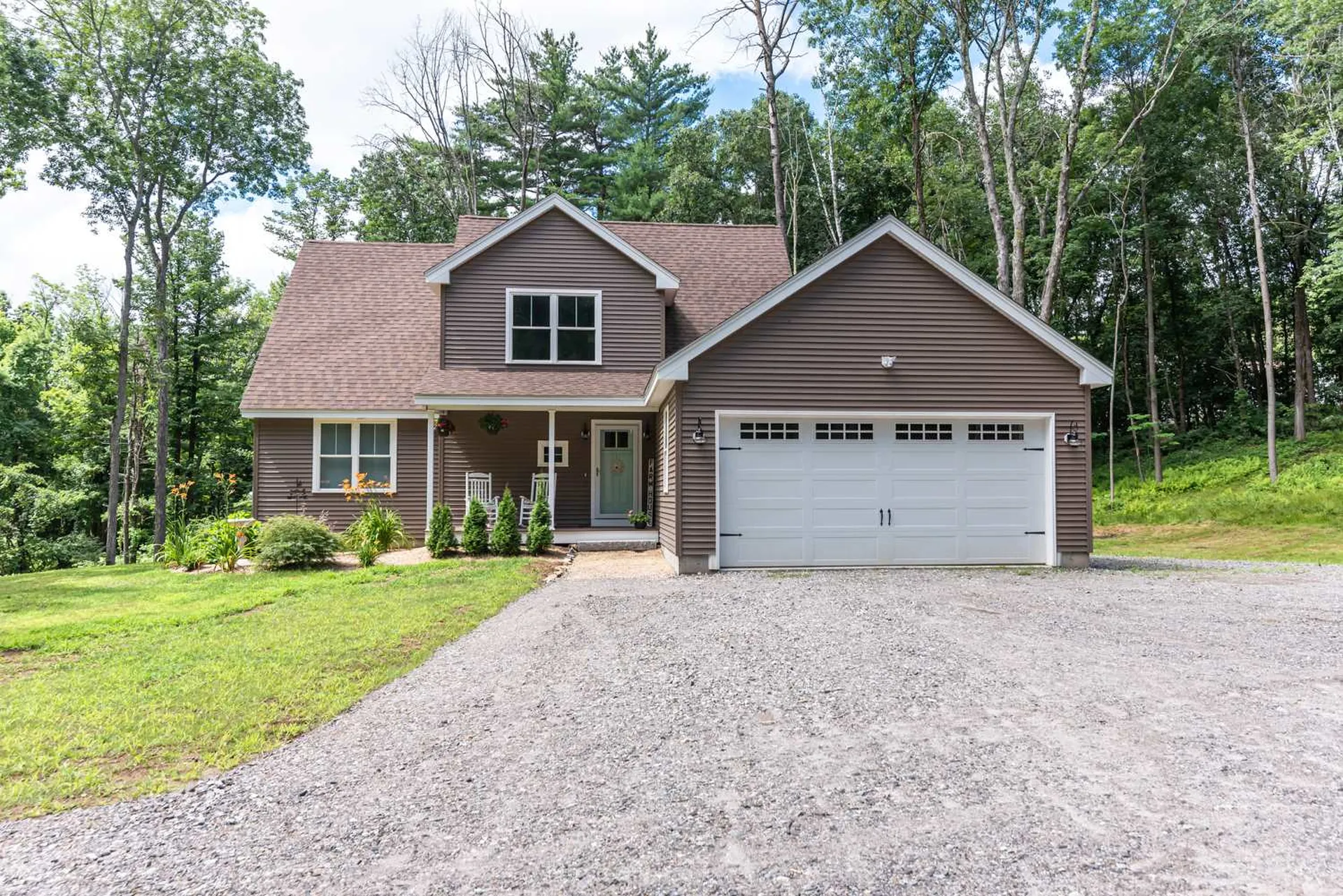 55 Stonehenge Road Londonderry NH 03053