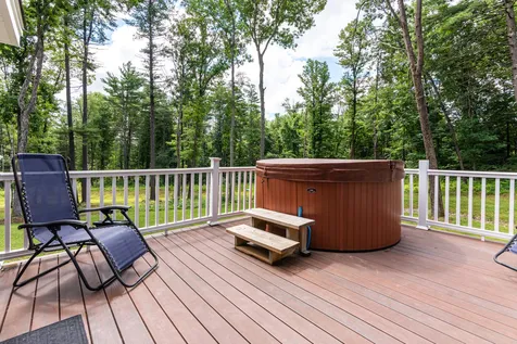 55 Stonehenge Road Londonderry NH 03053