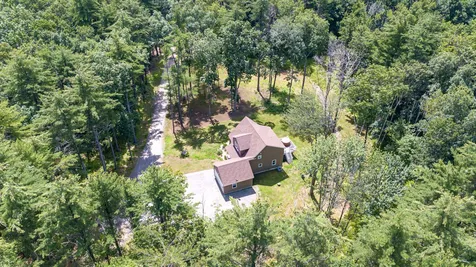 55 Stonehenge Road Londonderry NH 03053