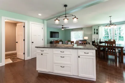 55 Stonehenge Road Londonderry NH 03053