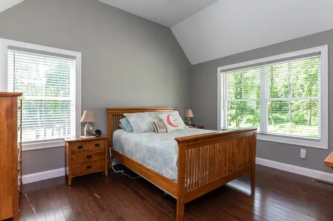 55 Stonehenge Road Londonderry NH 03053