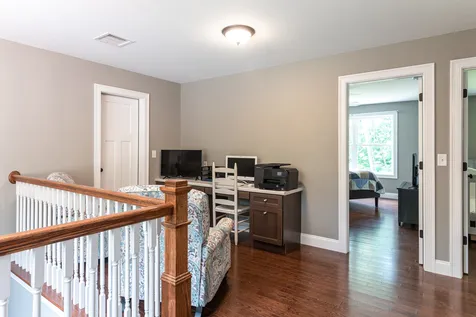 55 Stonehenge Road Londonderry NH 03053
