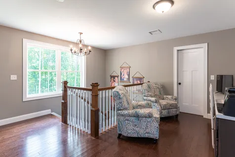 55 Stonehenge Road Londonderry NH 03053