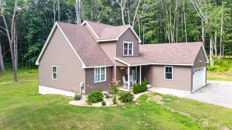 55 Stonehenge Road Londonderry NH 03053