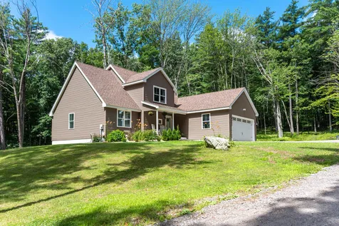 55 Stonehenge Road Londonderry NH 03053