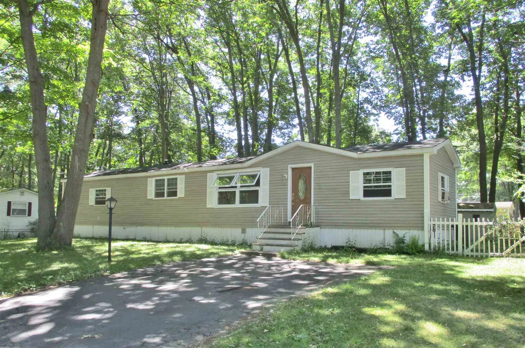 69 Cynthia Circle Seabrook NH 03874