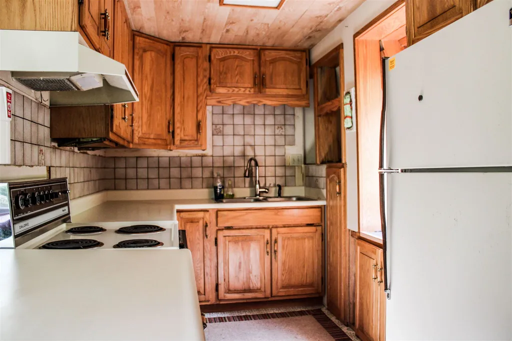 44 Perch Pond Road Campton NH 03223