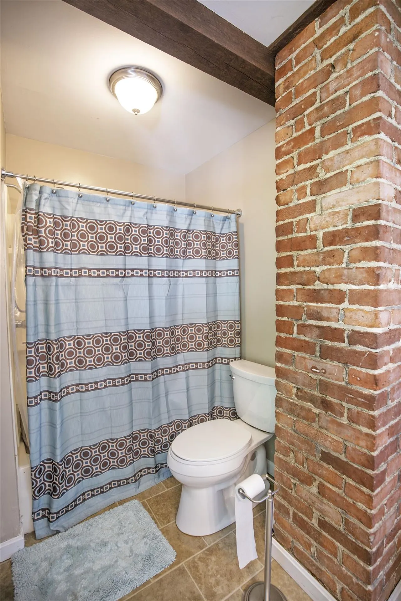 54 Hillside Avenue Derry NH 03038