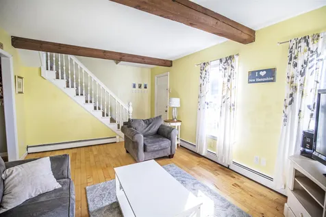 54 Hillside Avenue Derry NH 03038