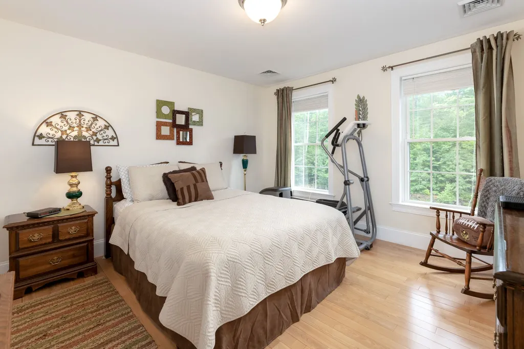 10 Arianna Drive Alton NH 03809