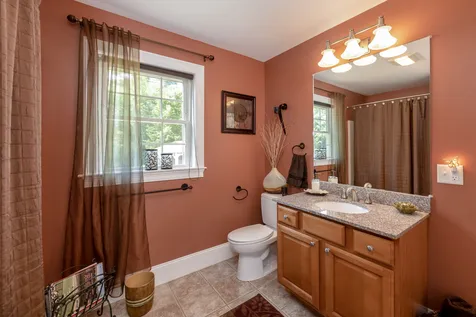 10 Arianna Drive Alton NH 03809
